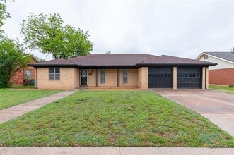 Building Photo - 3409 High Meadows Dr