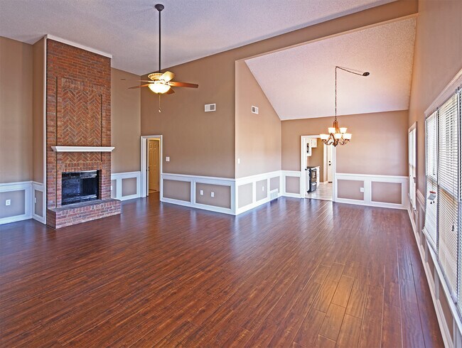 Building Photo - 8096 Ballarat Cove