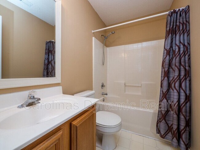 Building Photo - 905 Milkfarm Ct