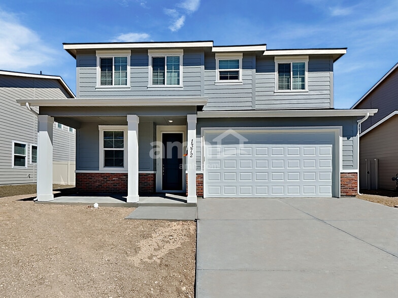 Primary Photo - 1372 E Ludlow Dr