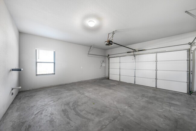 Building Photo - 311 Chesterfield Drive