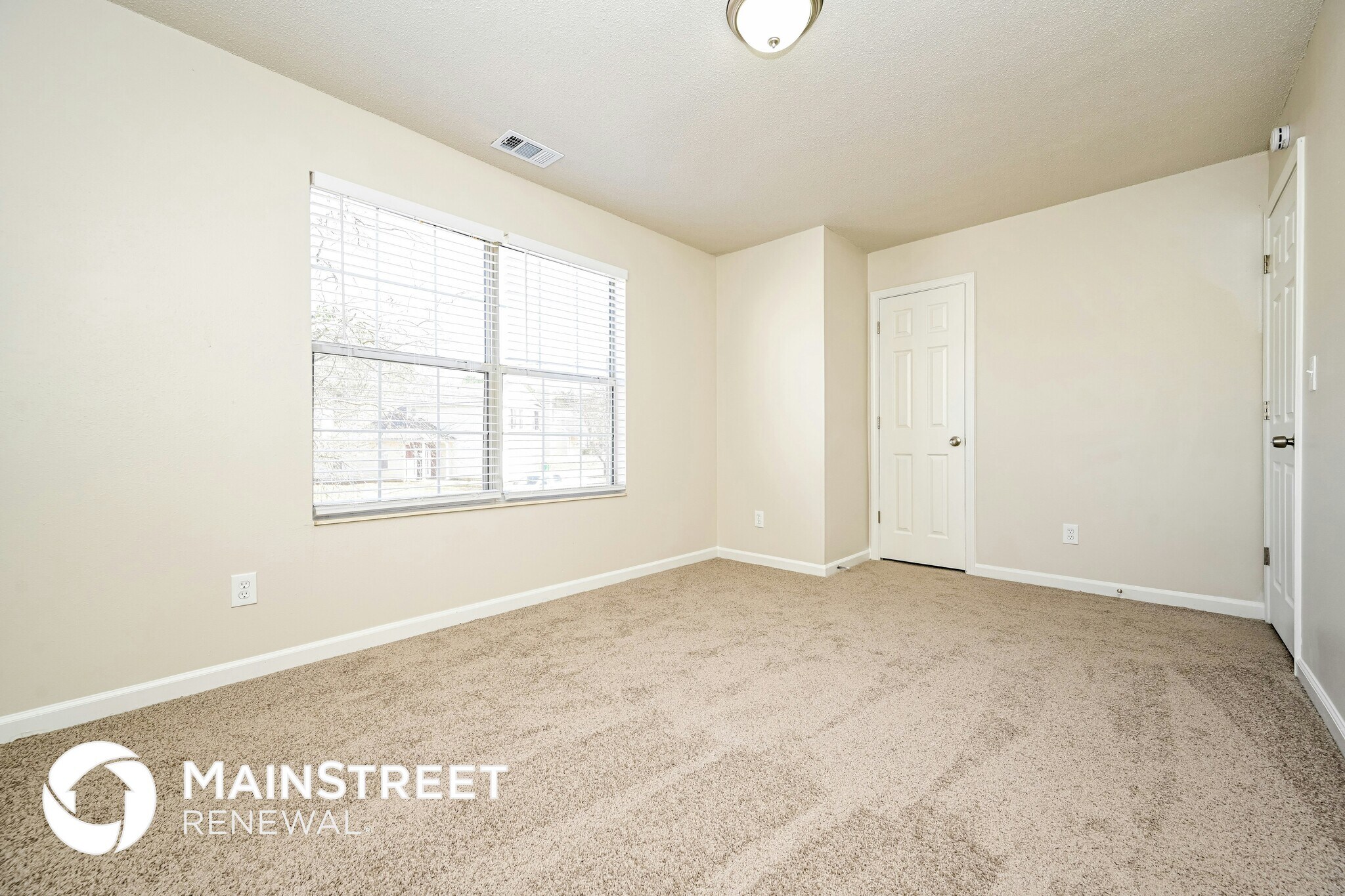 Building Photo - 6600 Browns Mill Ferry Dr