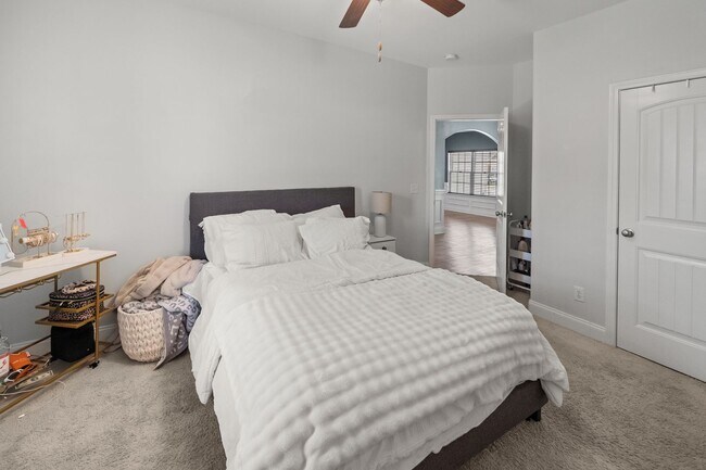 Building Photo - Spacious 5-Bedroom Home in The Palms at New Hampstead with Office & Screened Porch