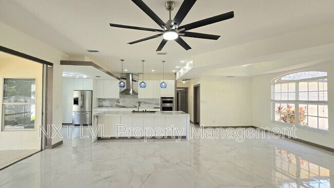 Building Photo - 511 SE 25th Terrace