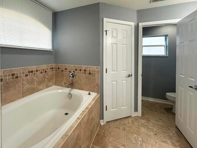 Building Photo - 3051 Golden Eagle Wy