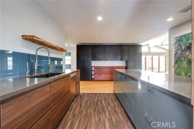 Building Photo - 10192 Kaimu Dr