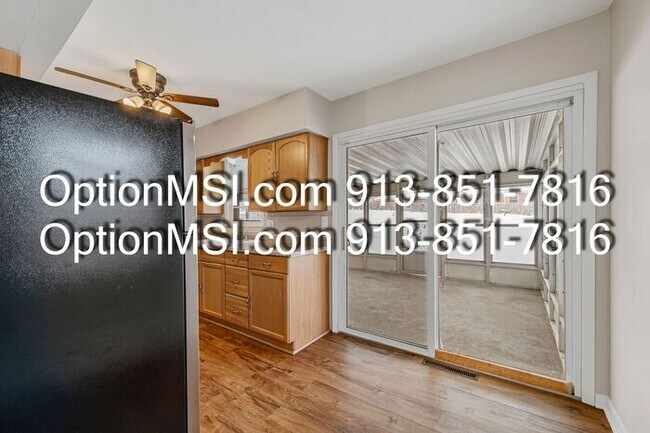 Building Photo - Charming Updated Home in a Convenient KC Location!