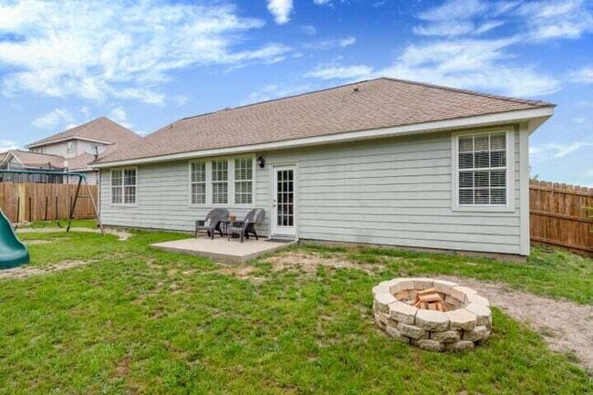 Building Photo - 401 Peoria Blvd