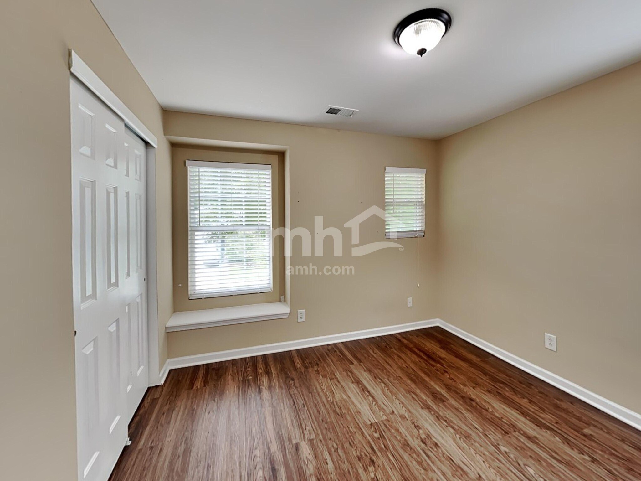 Building Photo - 132 Nacoochee Way