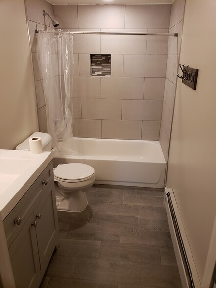 Building Photo - 415 5th Ave SE