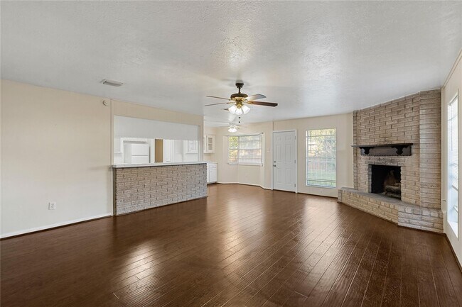 Building Photo - 11007 Gatlinburg Dr