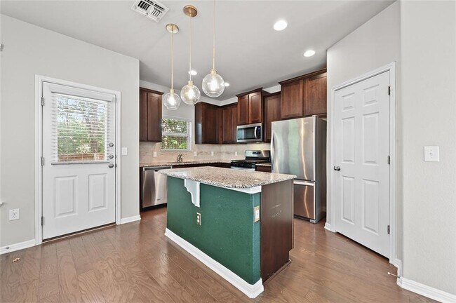Building Photo - 9713 Briny Shell Wy
