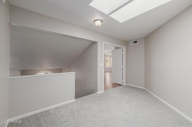 Building Photo - 16809 S 33rd Way