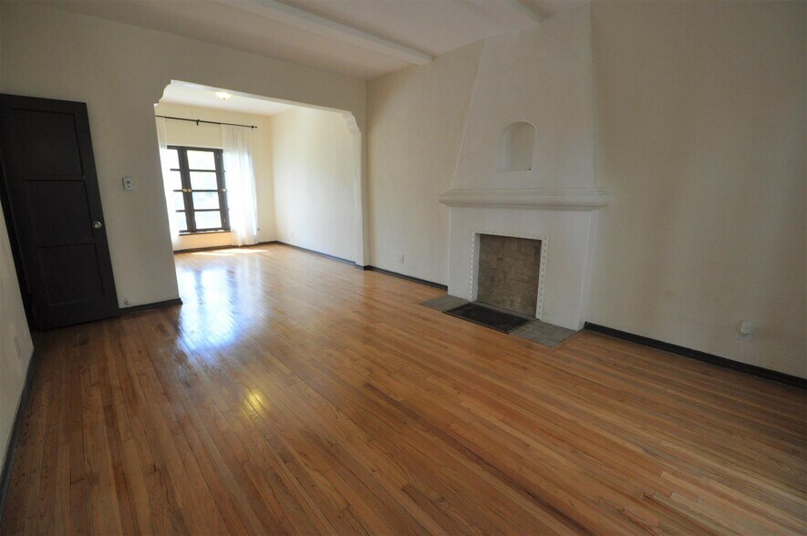 Building Photo - 1417 S Crescent Heights Blvd