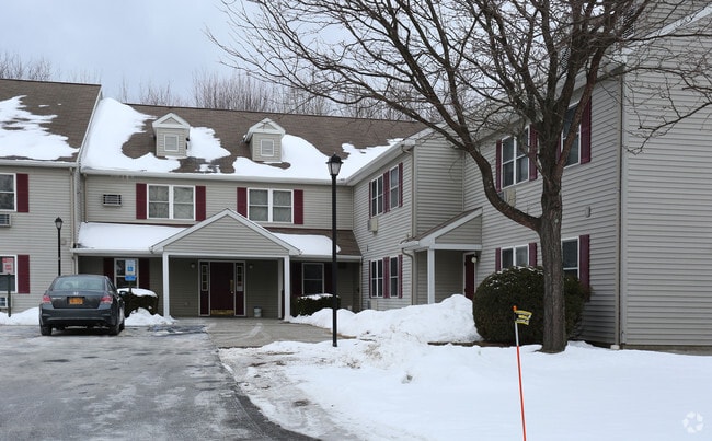 Building Photo - Malta Meadows