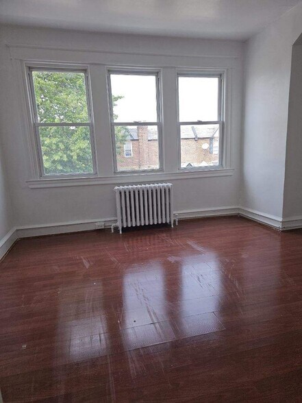 Building Photo - 1086 Alcott St
