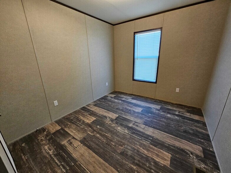 Building Photo - 141 Ponderosa Way