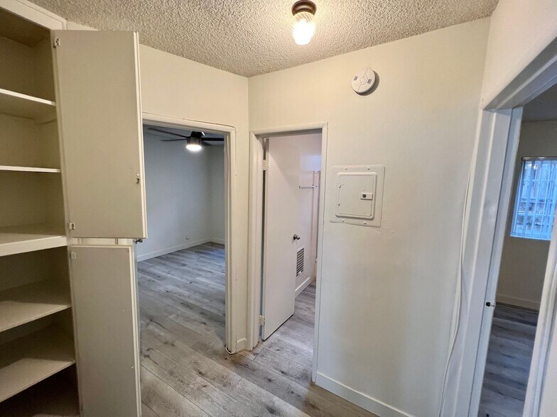 Building Photo - 3728 S Bentley Ave