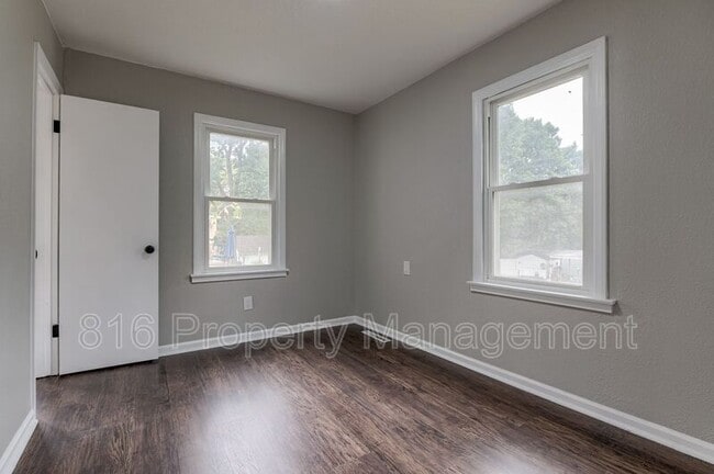Building Photo - 429 NE 87th St