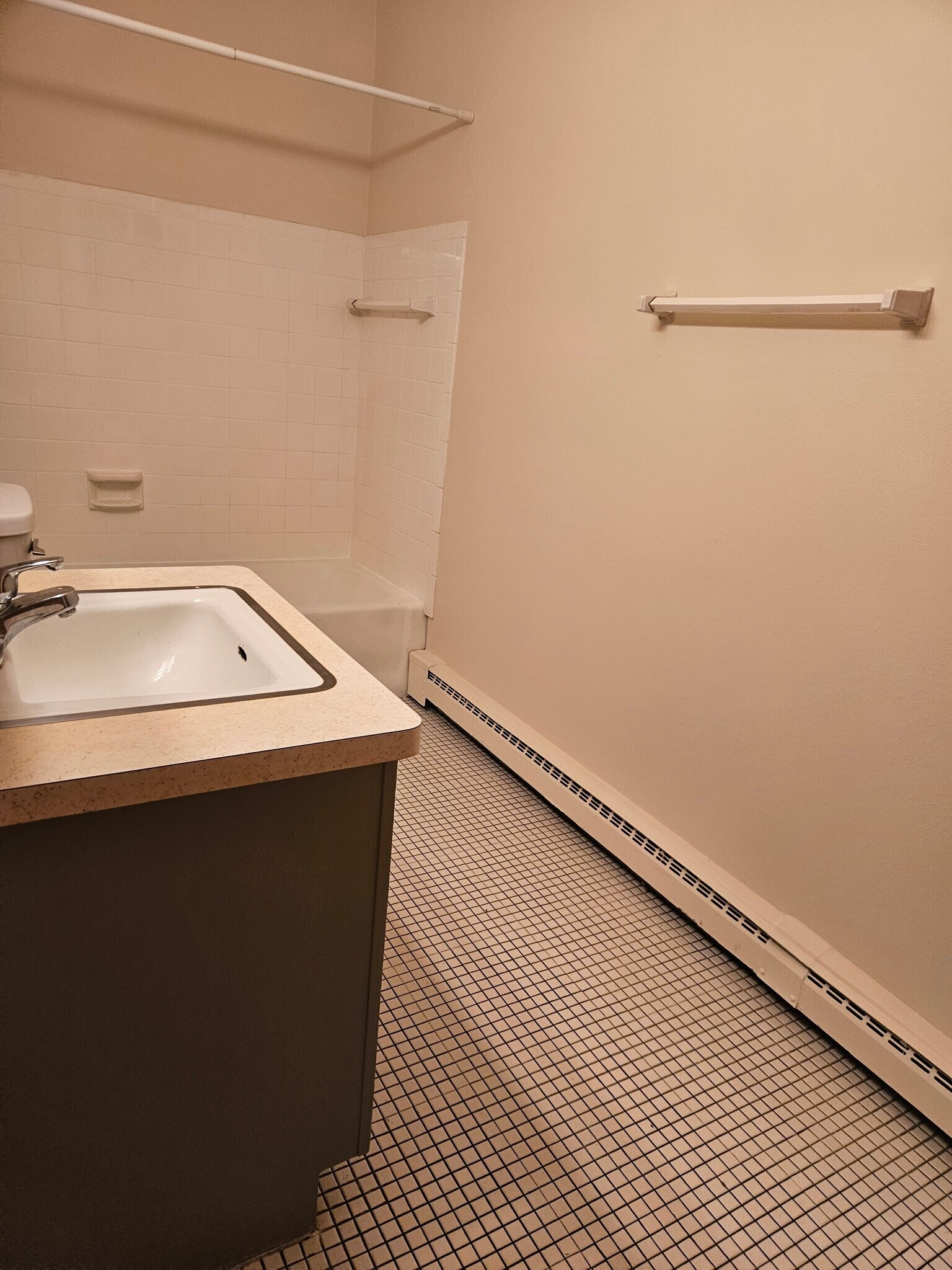 Building Photo - 11205 W Bluemound Rd