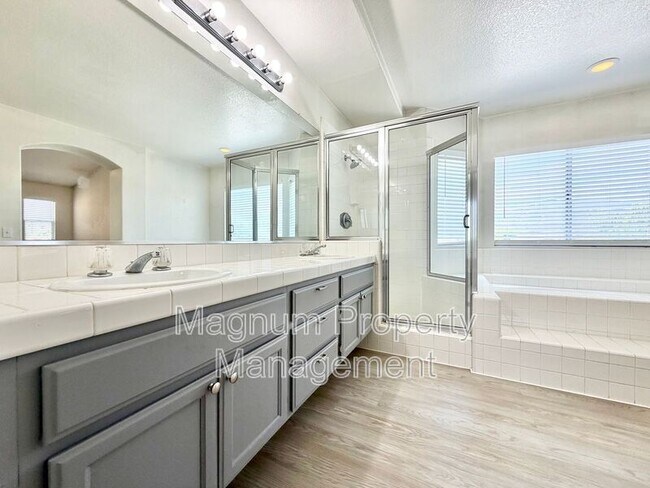 Building Photo - 28291 Tierra Vista Rd