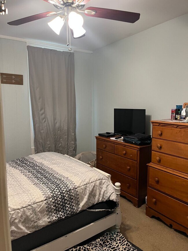 Building Photo - 540 Walnut St