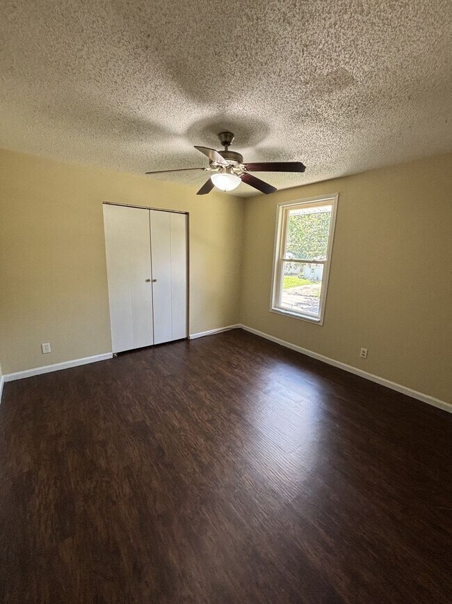 Building Photo - 228 Arcadia Dr