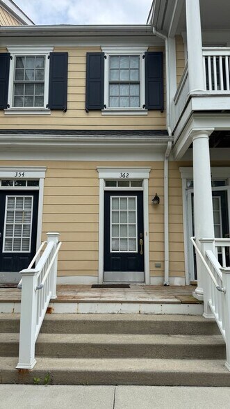 Primary Photo - 362 Filmore St