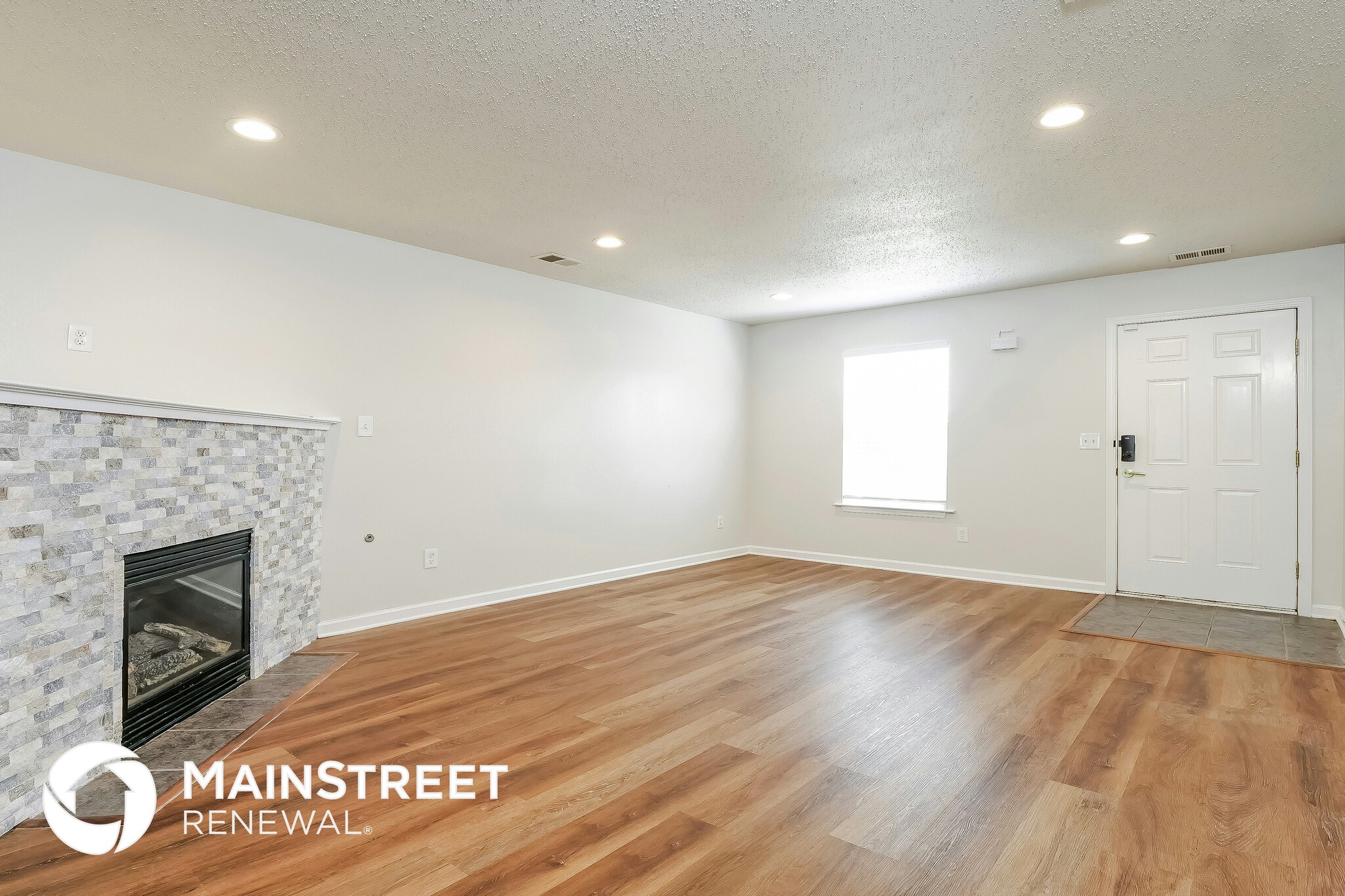 Building Photo - 4681 Northwood Hills Dr