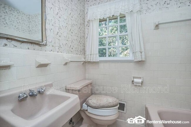 Building Photo - 4516 Whitestone Dr