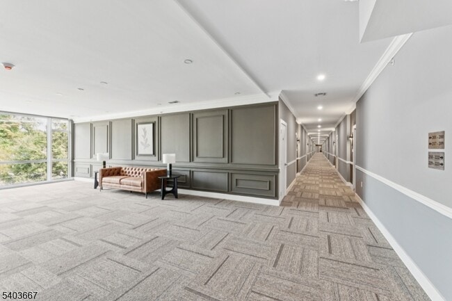 Building Photo - 140 W Webster Ave