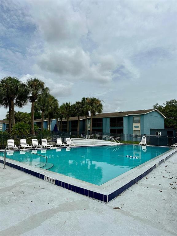 Building Photo - 2519 N Alafaya Trail