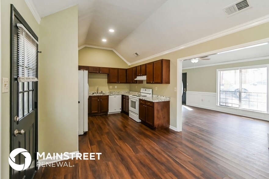 Building Photo - 5833 S Newberry Ln