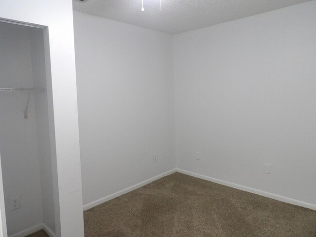 Building Photo - 4132 Palm Bay Cir