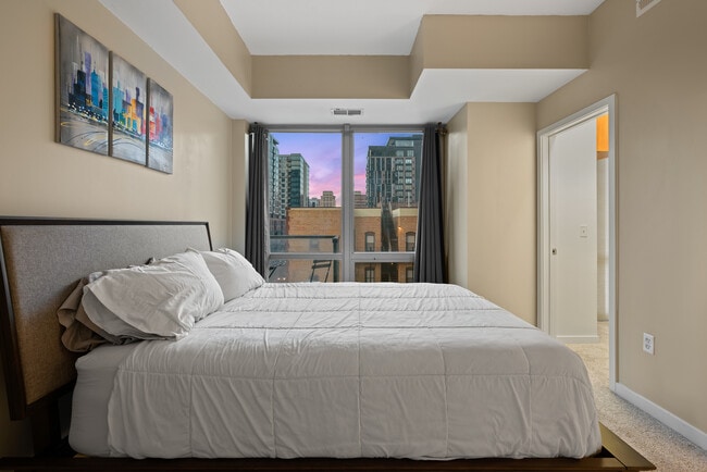 Building Photo - 929 Portland Ave