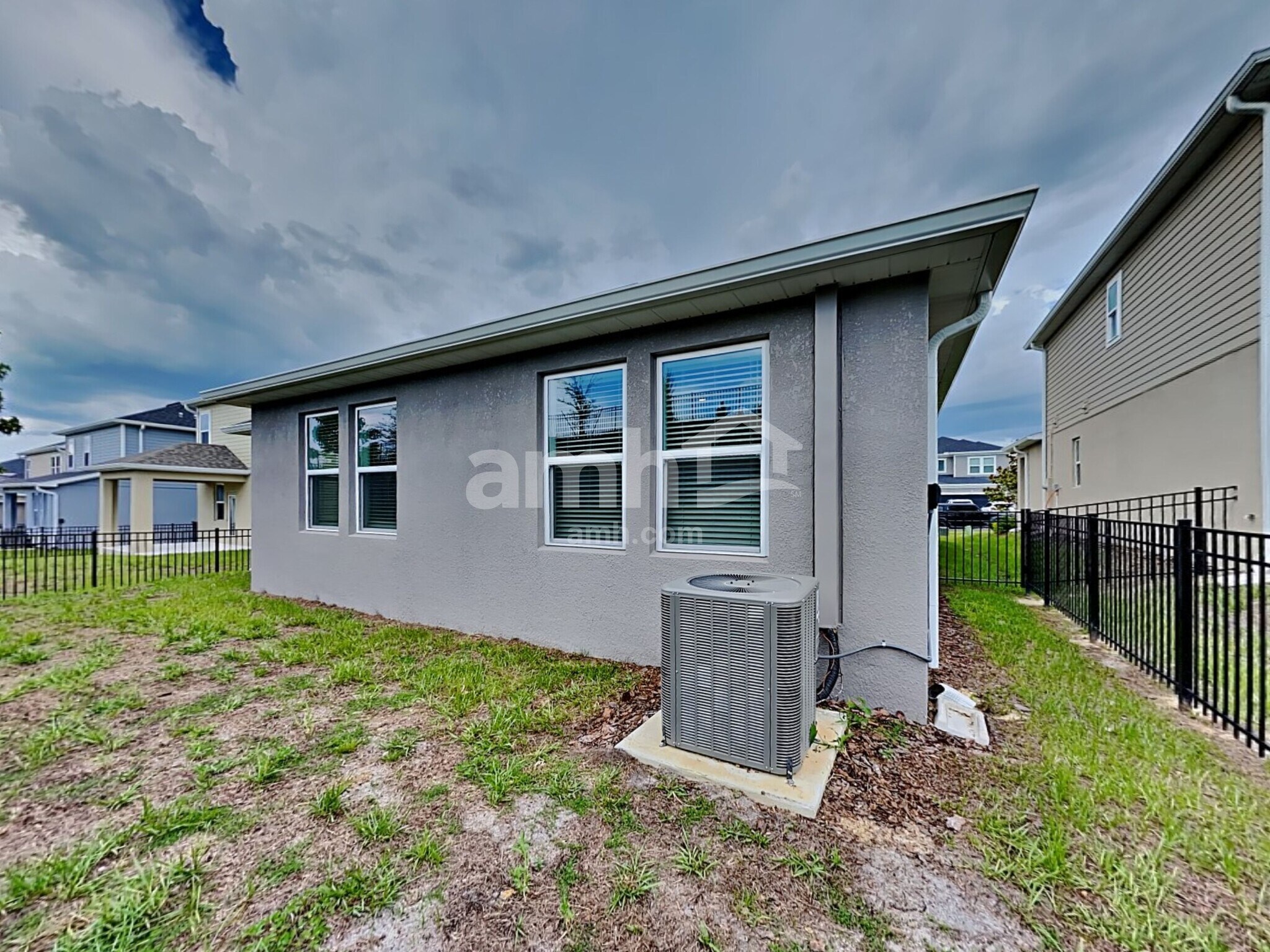 Building Photo - 37809 Dusty Saddle Ln