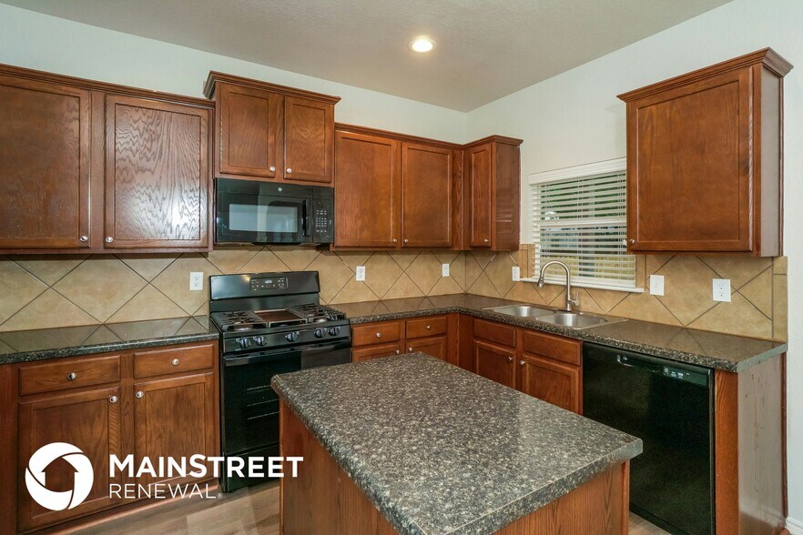 Building Photo - 12051 Texana Cove