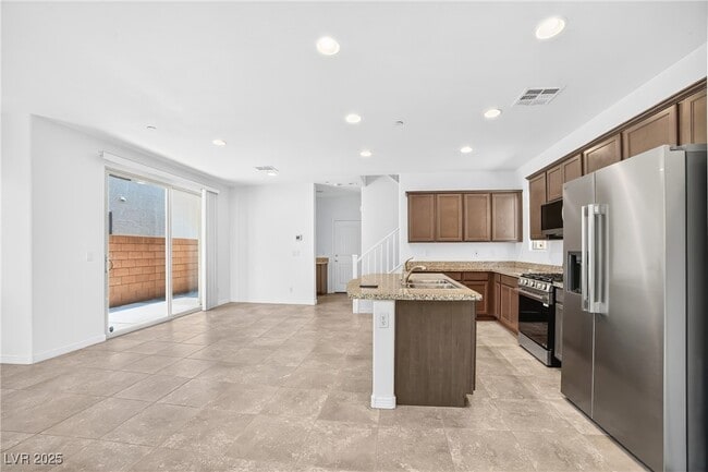Building Photo - 2718 Hammetts Landing Walk