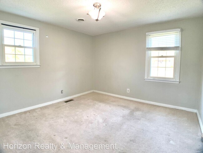 Building Photo - 3 br, 2 bath House - 2707 Dove Ct