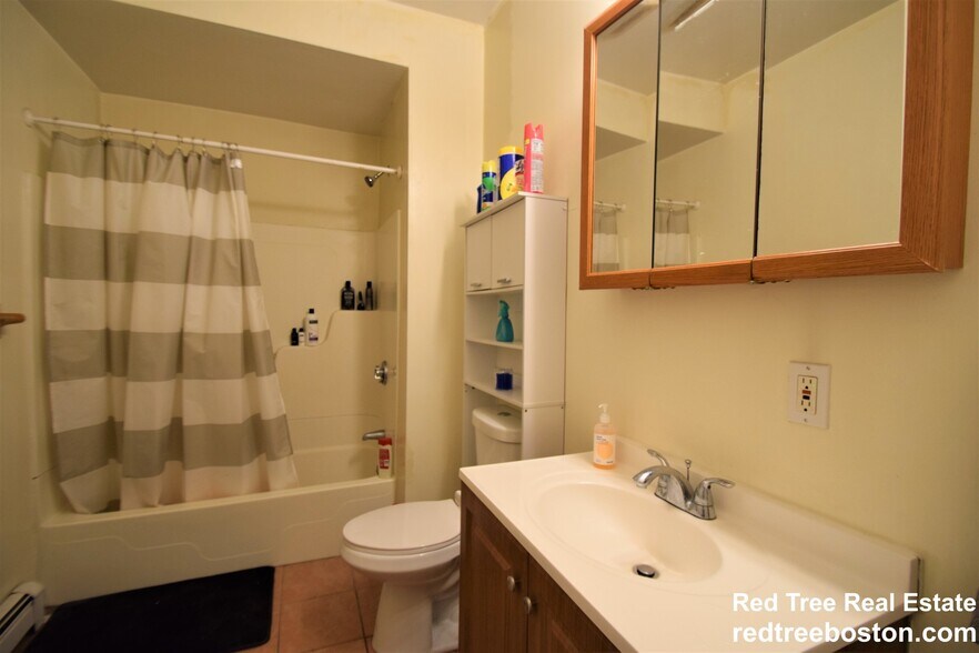 Building Photo - 55 Calumet St