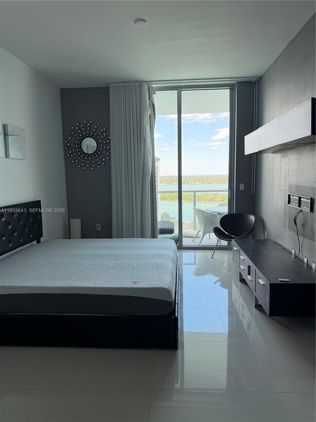 Building Photo - 7930 East Dr