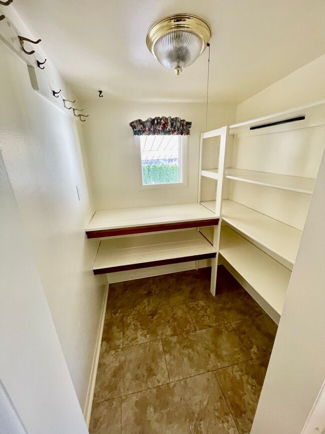 Building Photo - Are you looking for a short 3 Month Lease? Discover 2BD/2B Single-Family Home!