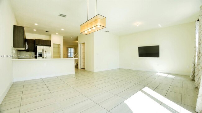 Building Photo - 8821 NW 103rd Pl