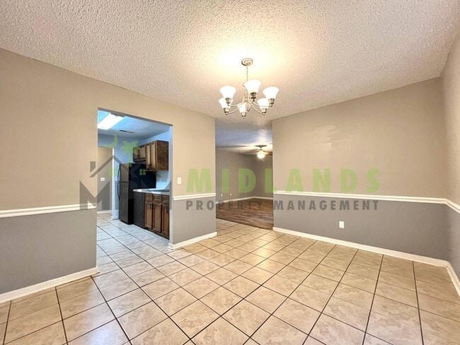 Building Photo - 6008 Village Creek Dr