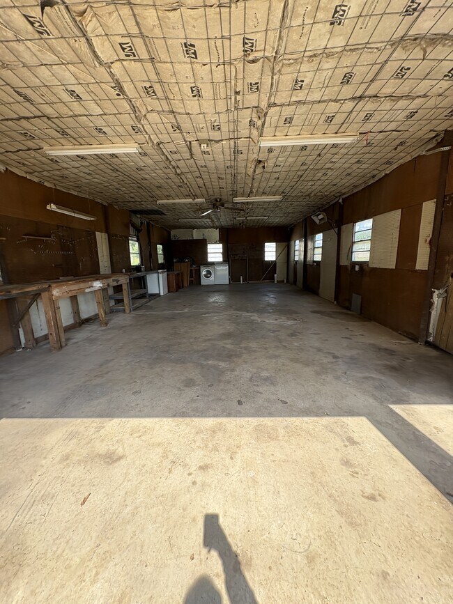 Building Photo - 23185 CR 3520