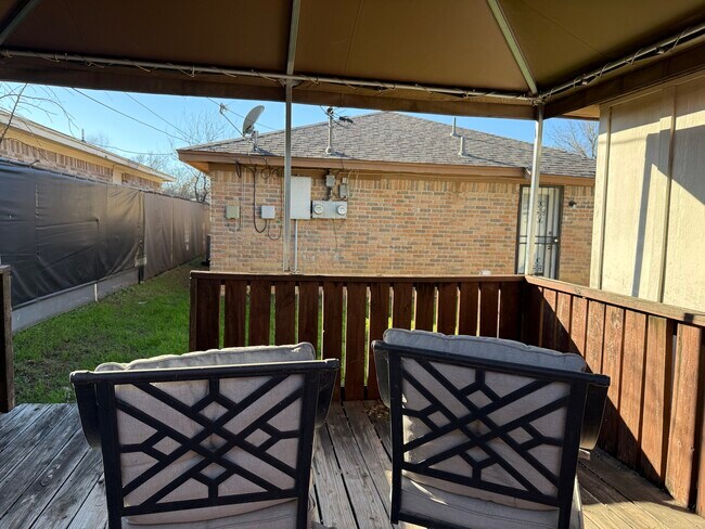 Building Photo - 2934 Chestnut Ave