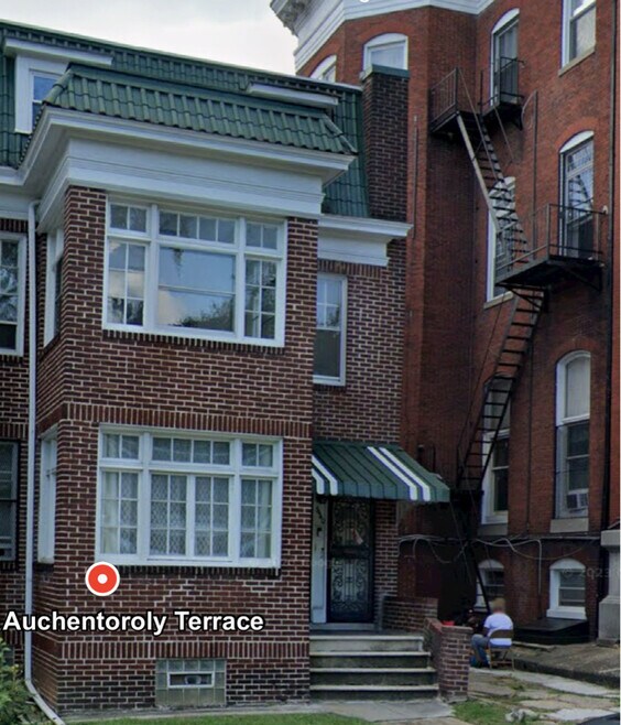 Building Photo - 3440 Auchentoroly Terrace