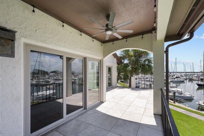 Building Photo - 3505 Harbor Dr