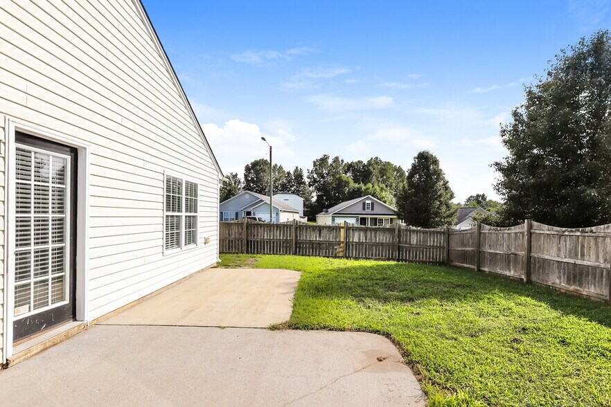 Building Photo - 5056 Hogan Point Ct