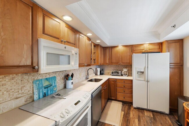 Building Photo - 300 Ocean Trail Way